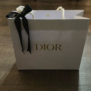 Dior paper shopping bag with ribbon - used